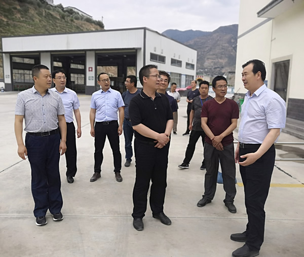 隴南市委常委、組織部部長(zhǎng)楊郃調(diào)研指導(dǎo)市龍江城鄉(xiāng)發(fā)展集團(tuán)公司黨建工作