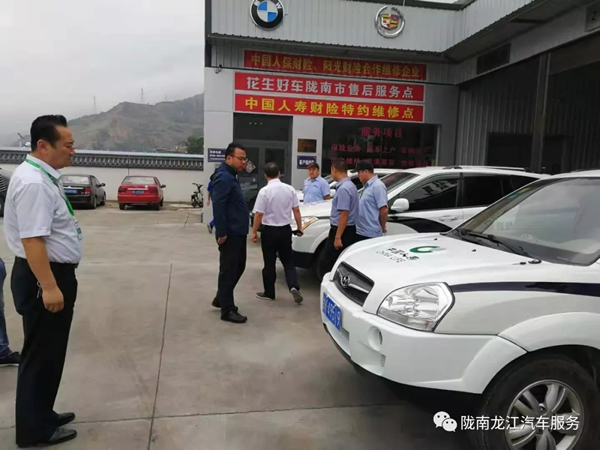 金錘鈑金，銀槍噴漆！龍江汽修值得信賴！